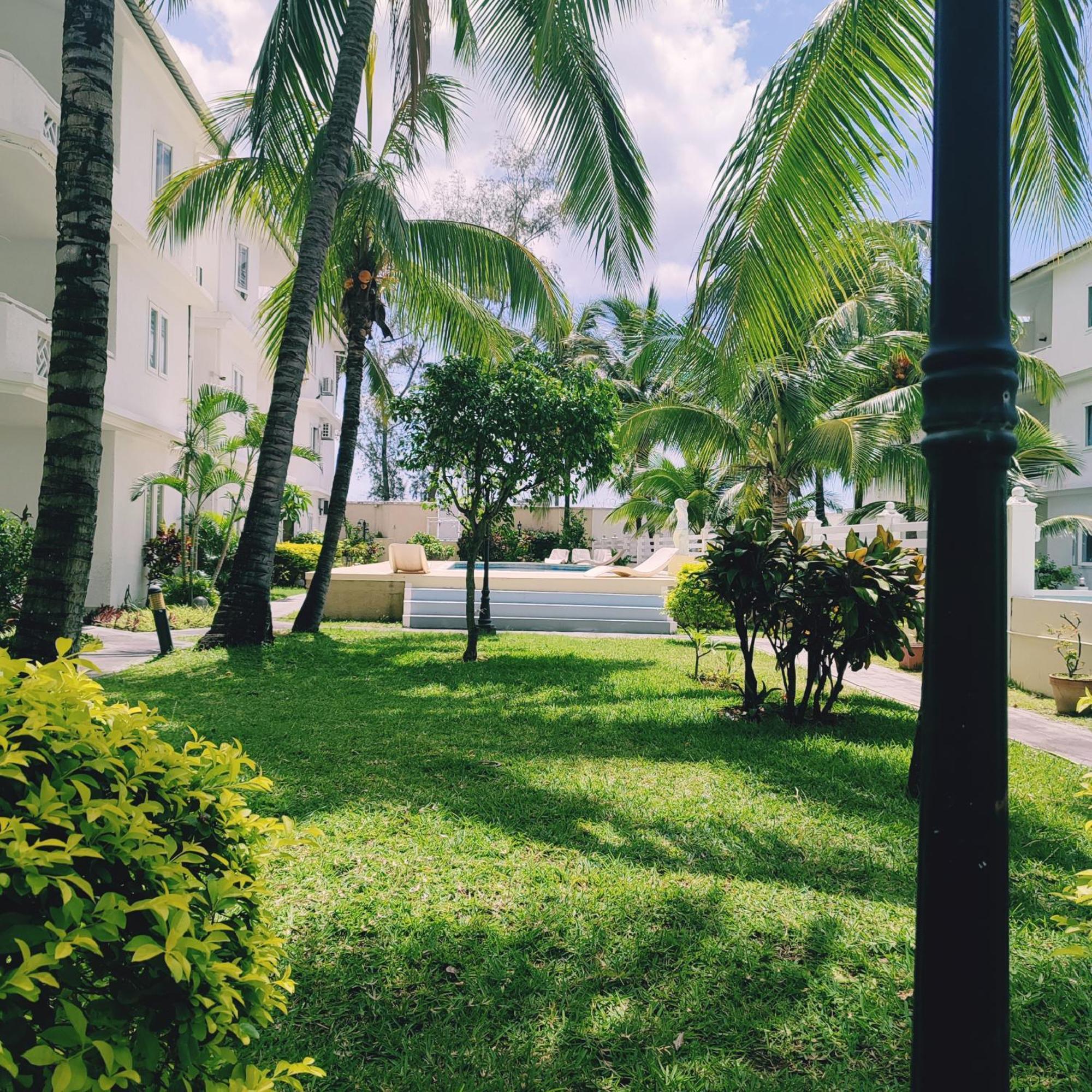 White Sand Cabana Flic en Flac Екстер'єр фото