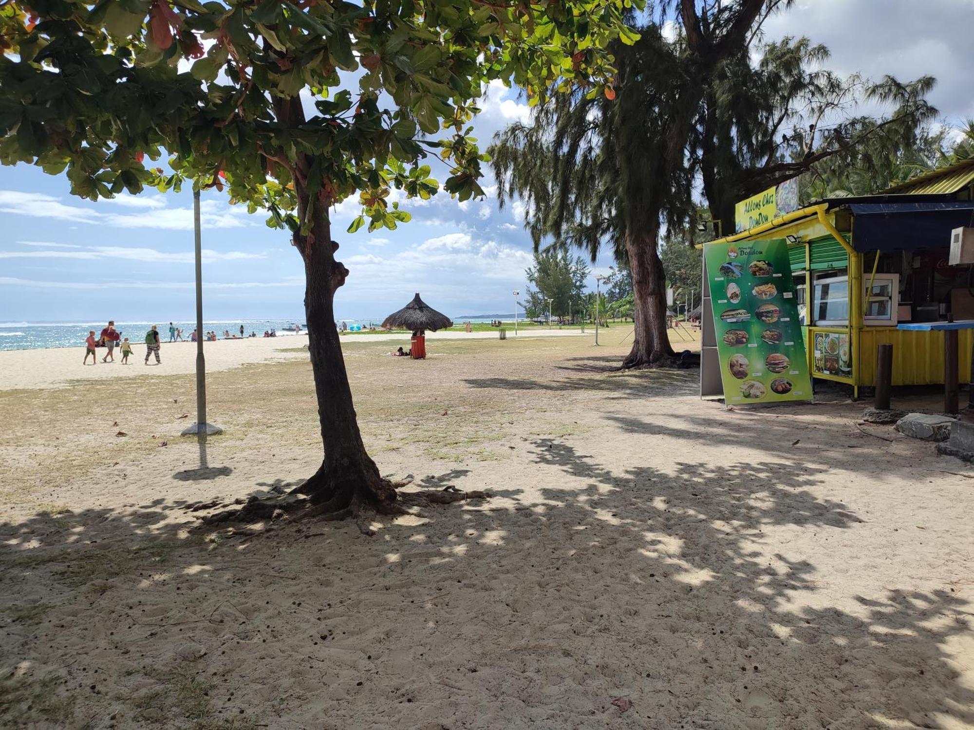 White Sand Cabana Flic en Flac Екстер'єр фото